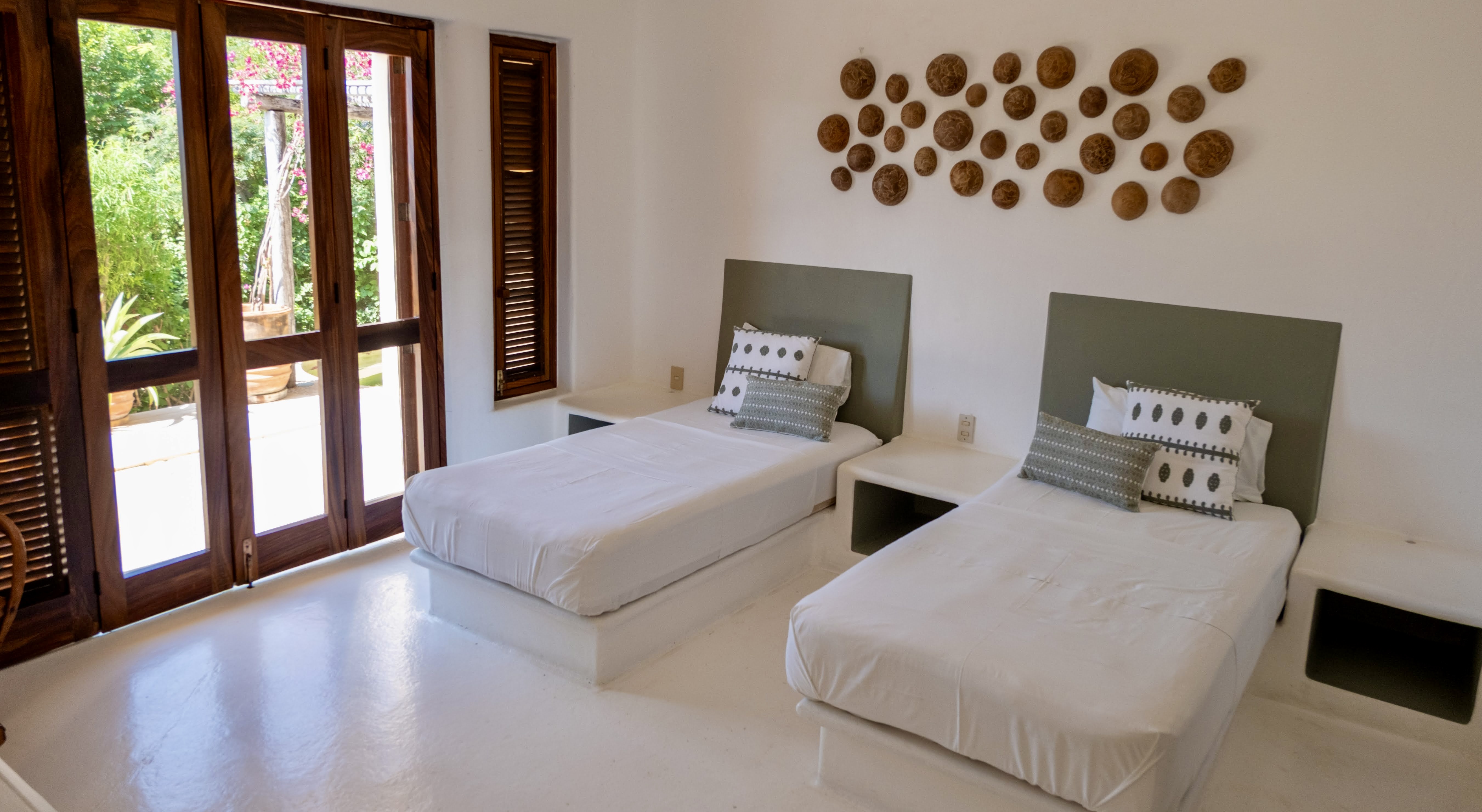 Recámara triple en olivo